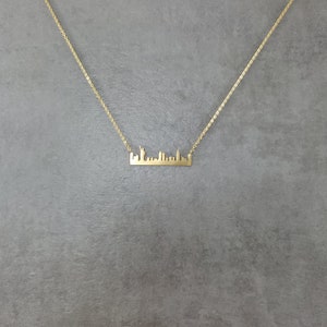 New York City Skyline [GOLD] Plated Necklace Big Apple NYC Statue Of Liberty Manhattan Freedom Twin Towers