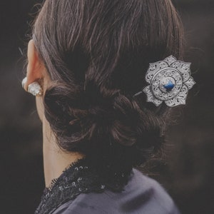 Hairpiece Silver Pearl Padma Acala