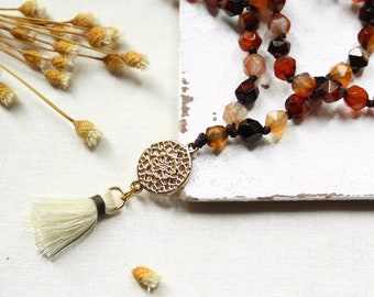 Mala Kette • 108 Perlen | Achat | Halsschmuck | Meditation | Quastenkette | Esoterik Schmuck