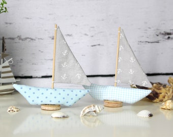 Set of 2 small sailing boats ~ fabric decoration | gift idea