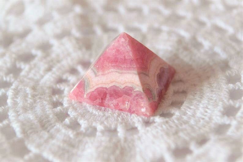 Rhodochrosite stone pyramid healing crystals meditation image 0