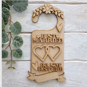 Blank Craft Kit Laser Cut Legno MDF Appendiabiti per porta Room Sign Just Married Theme