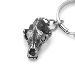 グリズリーベアの頭蓋骨キーホルダー、手作りの動物チャーム