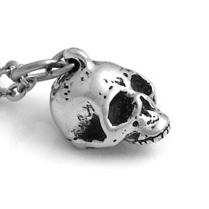 Petit collier tête de mort, breloque Memento Mori, bijoux mortuaire