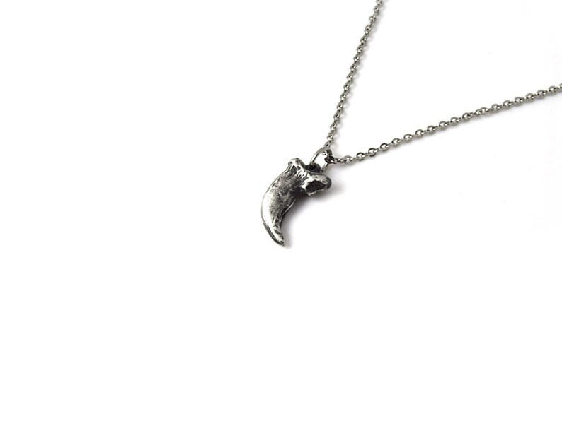 Antiqued Small Wolf Claw Pendant Necklace in Handmade Pewter - Etsy