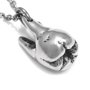 Collier à pendentif dent molaire humaine, motif sculpté à la main