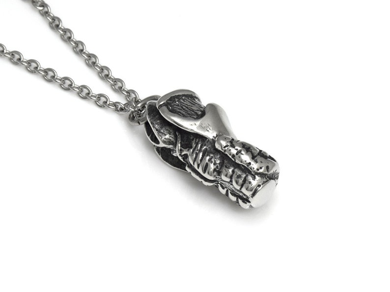 Larynx Pendant Necklace Thyroid Charm Voice Box Anatomical Etsy