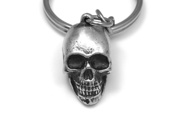 Human Skull Keychain, Handmade Metal Cranium Charm in Pewter - Etsy