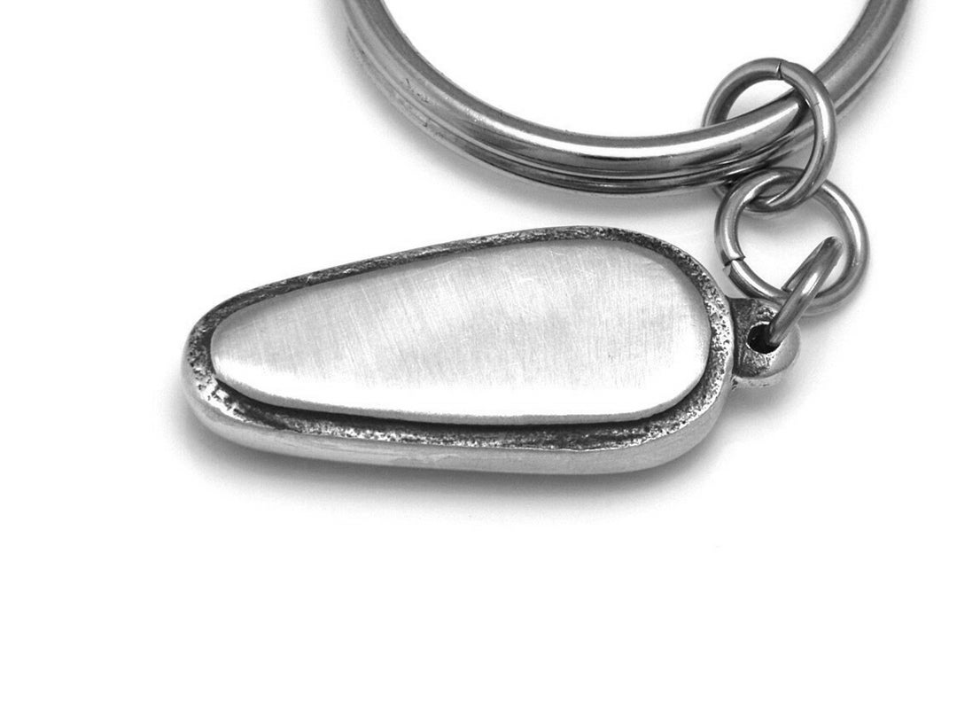 Handmade Pinball Flipper Keychain in Pewter, Arcade Old School Gamer - Etsy