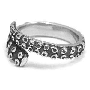 Octopus Tentacle Ring, Gothic Steampunk Jewelry, Ocean Lover Gift