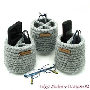Medium-small divided eyeglass holder stand, multiple glasses stand holder, phone and glasses storage, bedside glasses holder, desk organizer