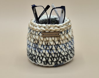 Desk multiple eyeglass stand phone holder, double eyeglasses organizer, nightstand spacesaver, sunglasses basket storage
