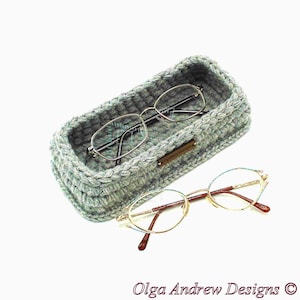 Mens horizontal eyeglass holder 2 sizes, bedside eyeglass tray, rectangular glasses holder, soft sunglasses holder, nightstand eyeglass tray