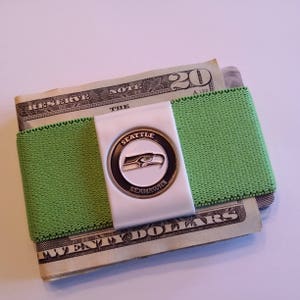 Elastic Money Band Front Pocket Wallet con Seattle Seahawk Medallion SUAVE, DELGADO, SEGURO Ideal para viajar, minimalistas, chicos hombres hijos papás.