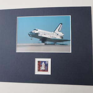NASA - La navette spatiale américaine - Challenger honoré par le timbre de la navette spatiale