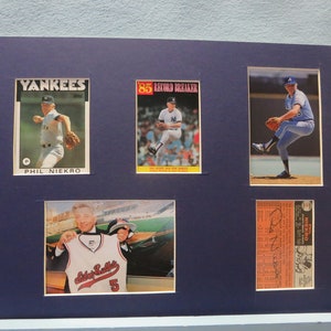 Baseball Hall of Famer Phil Niekro who won 318 games & his autograph