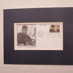 Zweiter Weltkrieg - General Omar Bradley und der erste Tag Cover seines eigenen Stempels
