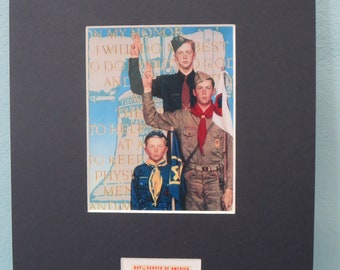 Pintura de escoteiros, escoteiros e exploradores de Norman Rockwell e o selo emitido para homenagear o 50º aniversário dos escoteiros