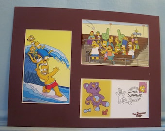 Hyllar Simpsons TV-serien och Maggie Simpson-frimärkets första dagsomslag