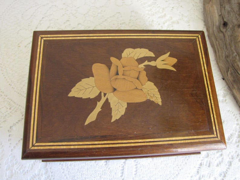 Jewelry Box Inlayed Floral Design Vintage Jewelry and Trinket Boxes Velvet Lined Wooden Boxes and Storage
