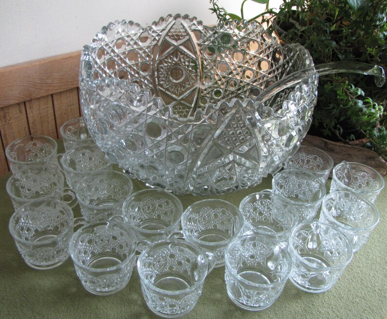 Punch Bowl L. E. Smith Daisy and Buttons 20 piece Cut Glass Etsy
