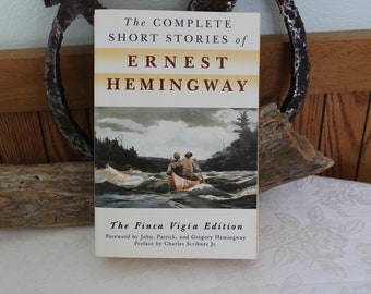 Ernest Hemingway The Complete Short Stories Vintage Paperback Books