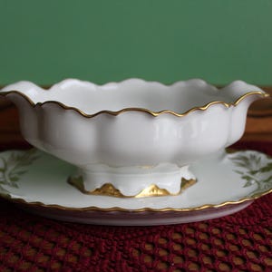 Haviland Ranson Gravy Boat with Underplated Gold Trimmed 1900s Antique Porcelain and Dinnerware