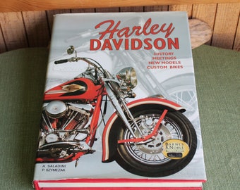 Harley Davidson History Meetings New Models Custom Bikes Coffee Table Book 1997 Barnes & Noble Exclusive Edition