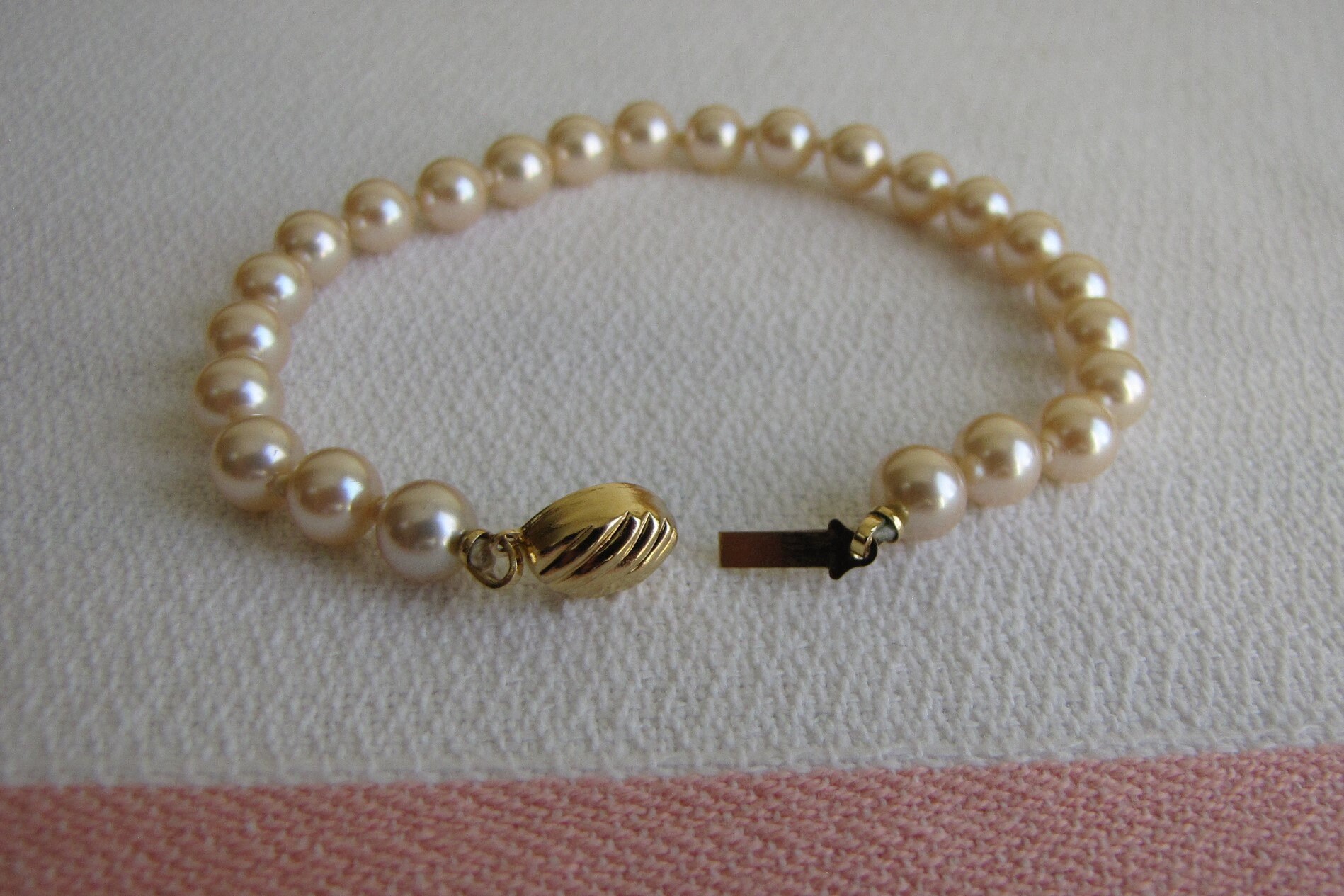 Marvella Faux Pearl Bracelet Vintage Jewelry and Accessories Etsy