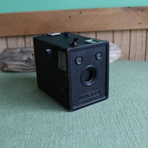 Ansco Cadet B2 Box Camera 1930s Vintage Cameras and Accessories Photography