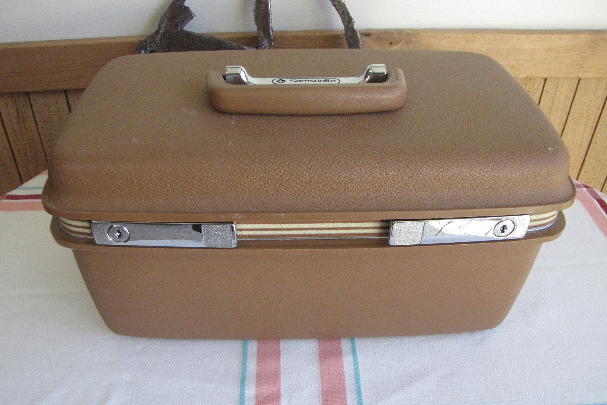 samsonite train case