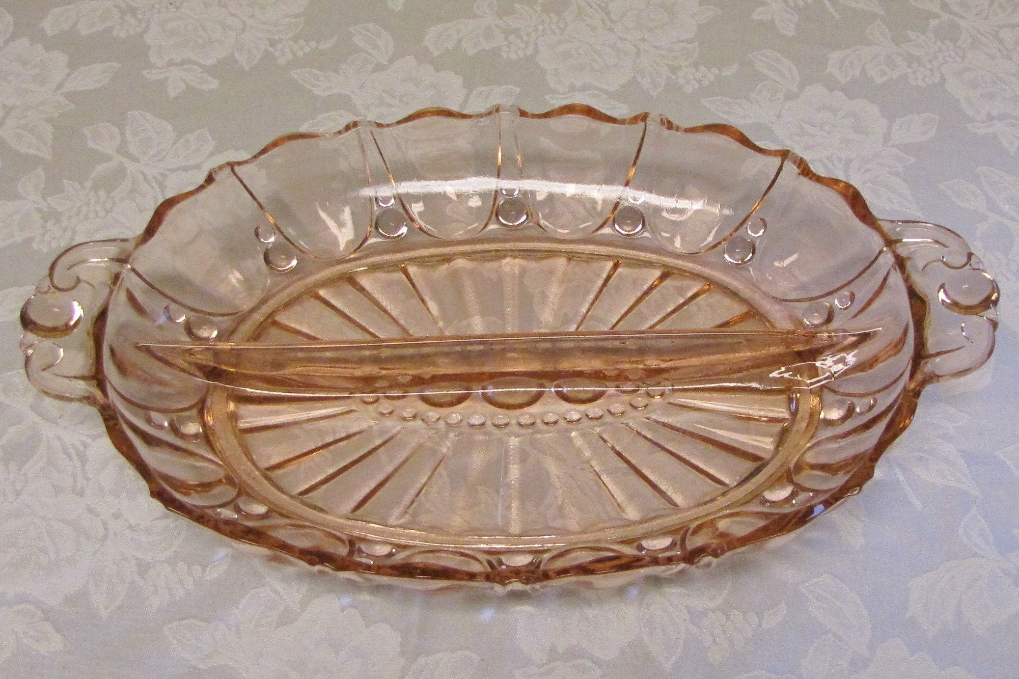 Oyster /& Pearl Pink by Anchor Hocking 2 Part Relish Dish Vintage Oyster and Pearl Pink Dish Pink Depression Glass 2 Part Relish Dish