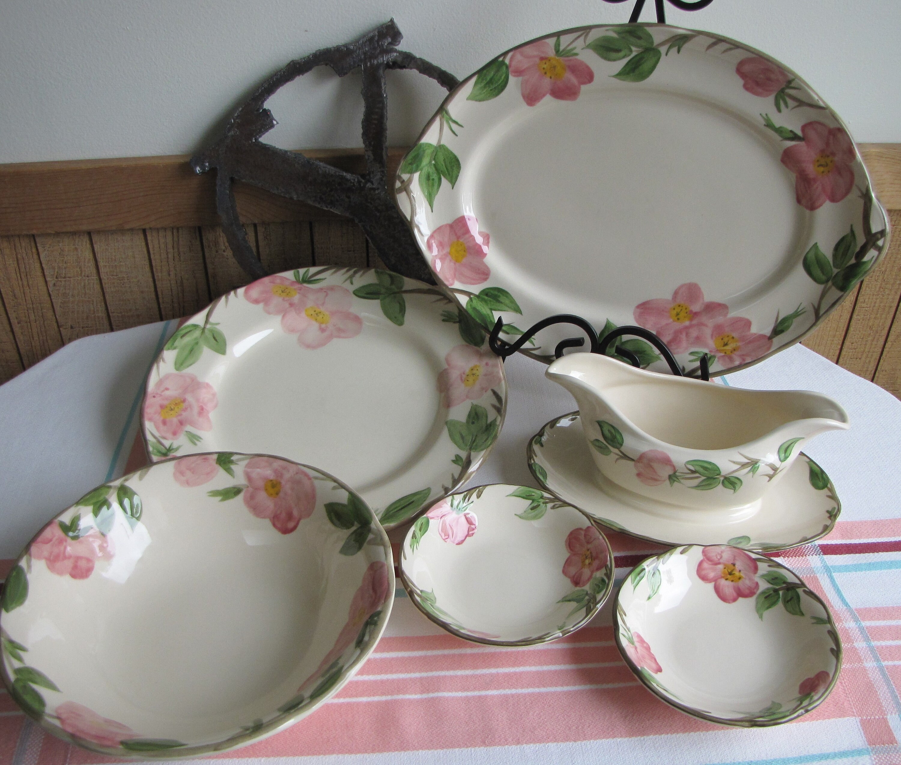 Kitchen & Dining Home & Living Franciscan Desert Rose Dinnerware Set Made in England Wedgwood