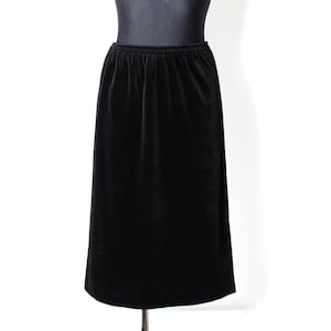 Black velvet midi skirt Frank Usher, Vintage 80's straight skirt elastic waist - size Medium to Large