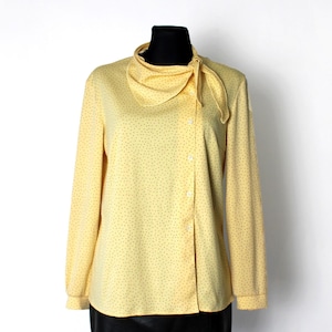 Vintage yellow polka dot print blouse tie neck, 70&#39;s 80&#39;s button down romantic boho top blouse - size Medium to Large