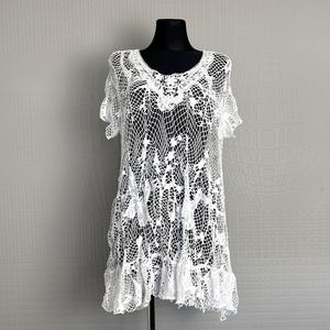 knee length dresses for ladies A Line Delicated Lace Tulle Wedding Dresses See Through Halter Neck Bridal Dress AWD1906