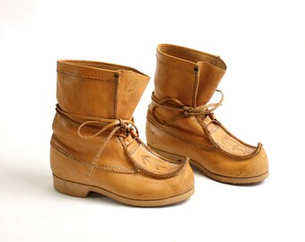 Vintage 80's 90's Camel Brown Leather Mongolian Ethnic Boots