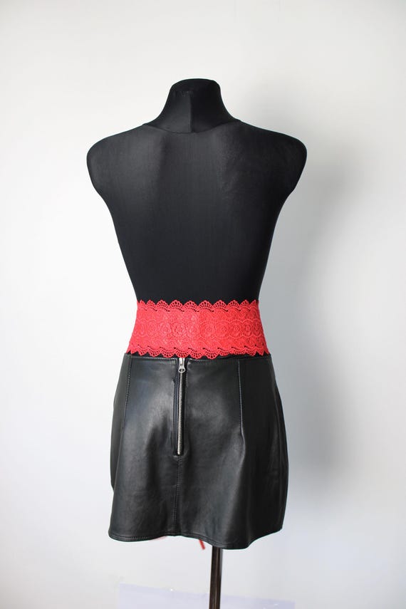 Vintage Red Lace Belt: Wide Wrap-around Waist Cinch - Etsy  display picture 1