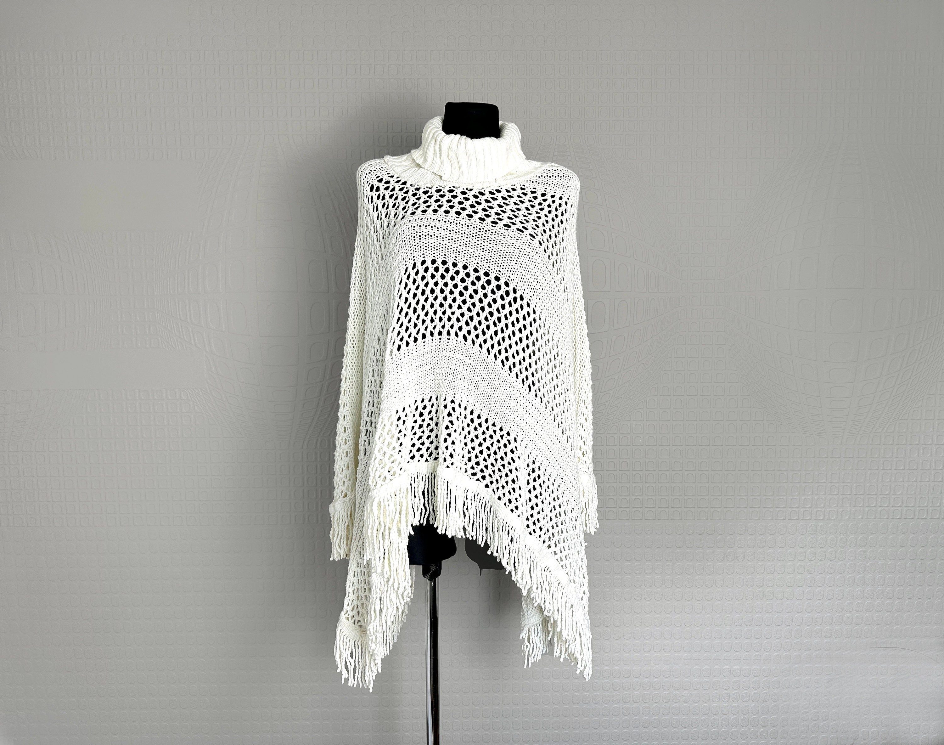 Gestrickter Poncho Strickponcho Mit Rollkragen Vintage Weißer