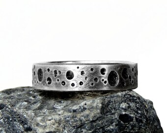 Sterling Silver Moon Crater Wedding Band - Meteor Ring - Space Ring - Ladies Wedding Band - US Size 7