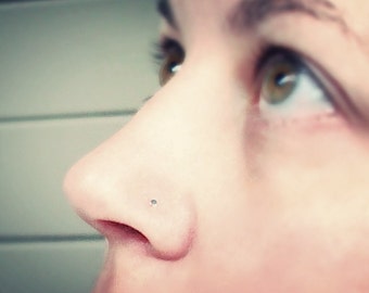 Small Nose Stud - SOLID Sterling Silver Nostril Screw - 1.5mm or 1.3mm Flat Disk - 22 Gauge - Nose Stud - Nose Ring