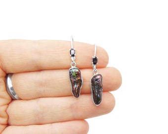 Black Pearl Earrings in Sterling Silver - Onyx and Biwa Freshwater Pearl - Dangle Earrings - Drop Earrings