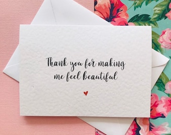 Merci de m’avoir fait sentir belle carte de mariage / maquilleuse / coiffeuse