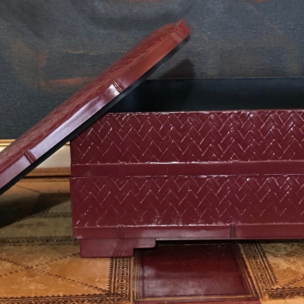 Vintage Raffine - Houbigant - Dresser -  Jewel  Box