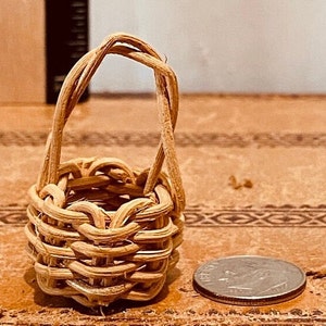 Dollhouse Miniature Wicker Basket -  Collector Basket - Dollhouse Basket with Handle - Vintage