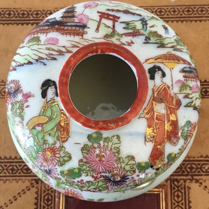 Hair Receiver - Oriental - Geisha Decoration - Vintage - Desk Accessory