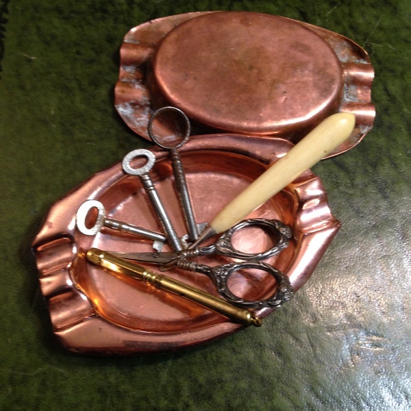 Copper Small Trays Vintage Pair, Vintage Ash Trays, Pin Trays, Cigar Tray