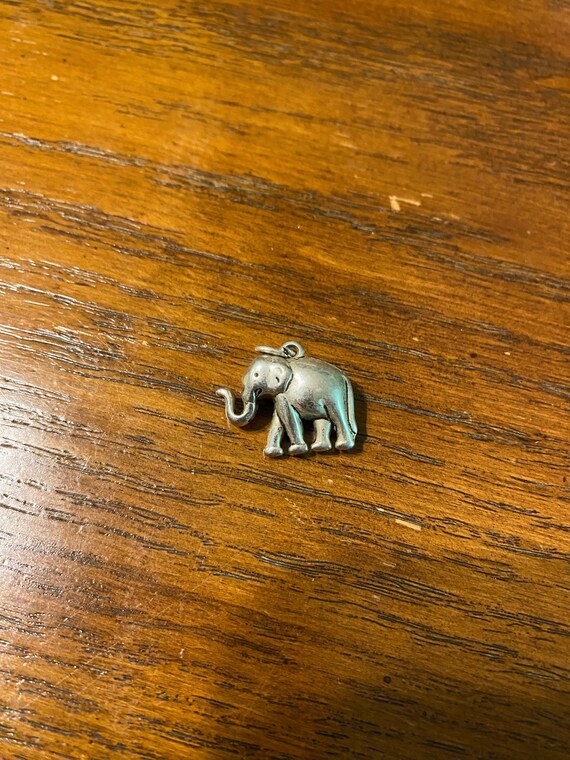 Silver Elephant charm vintage - image 1