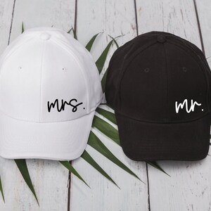 Chapeaux M. et Mme papa : casquettes lune de miel cursives