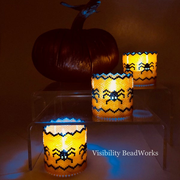 Beaded Tealight Pattern: Halloween Spider with Crenellations